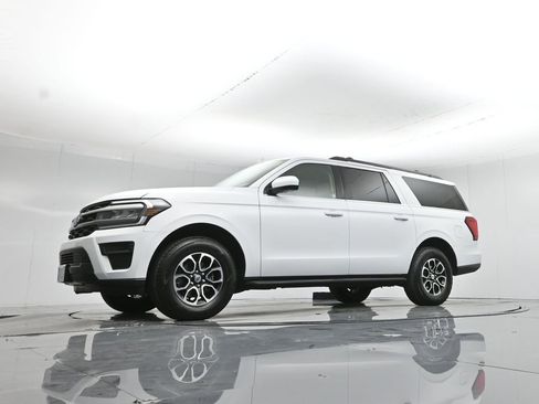 Certified 2024 Ford Expedition Max XLT image 52