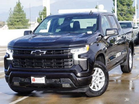 Used 2022 Chevrolet Silverado 1500 RST image 4