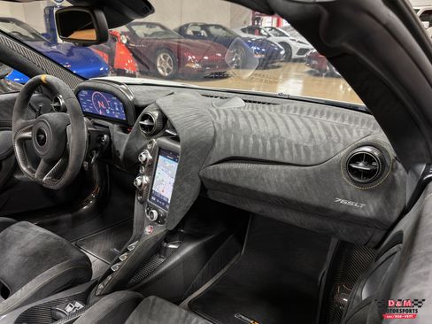 Used 2022 McLaren 765LT image 26
