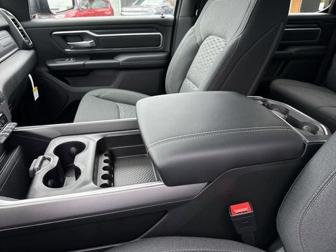 New 2026 RAM 1500 4x4 Crew Cab image 25