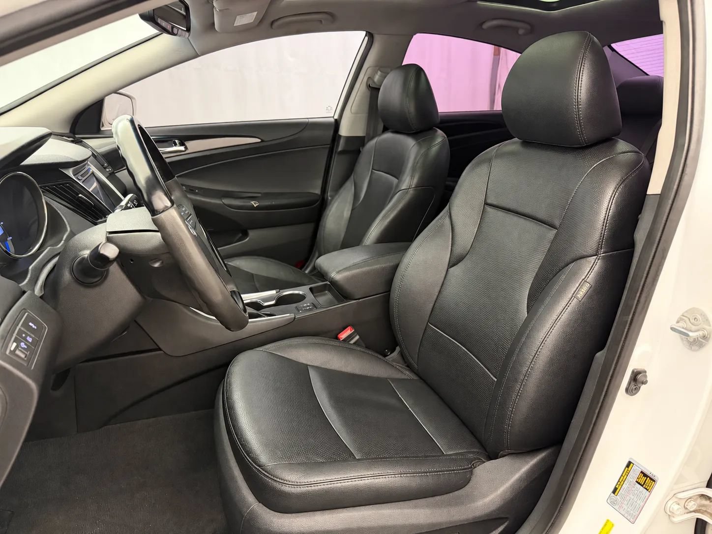 Used 2013 Hyundai Sonata Limited w/ Premium Pkg FWD image 11