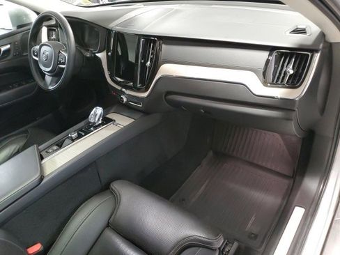 Used 2022 Volvo XC60 B5 Inscription w/ Advanced Package image 25