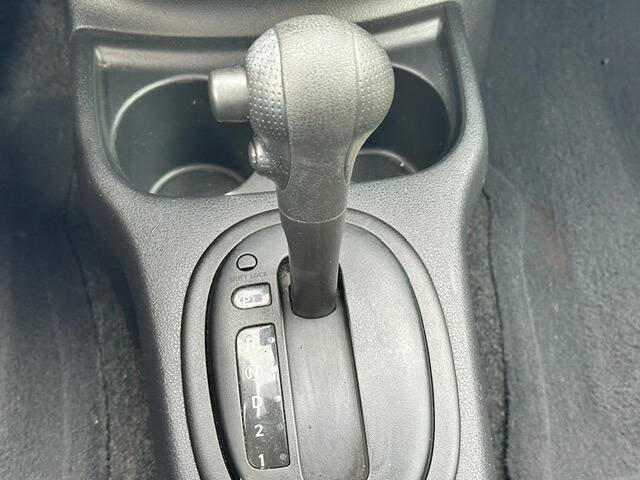 Used 2016 Nissan Versa S FWD image 17