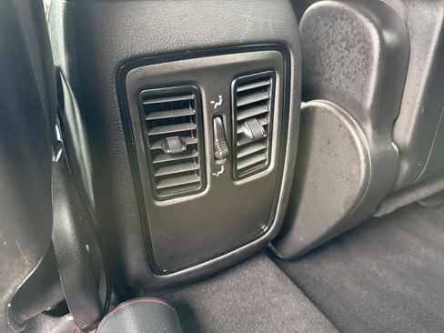 Used 2023 Dodge Durango SXT Launch Edition image 25