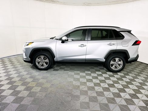Used 2023 Toyota RAV4 XLE w/ Convenience Package image 6