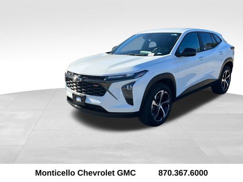 Used 2024 Chevrolet Trax RS w/ Driver Confidence Package image 5