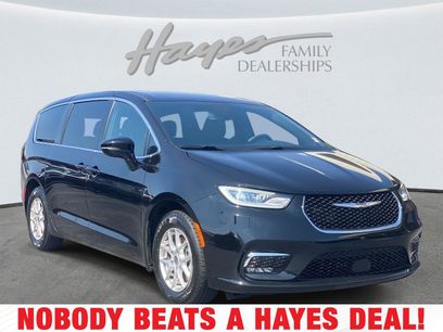 Certified 2025 Chrysler Pacifica Select