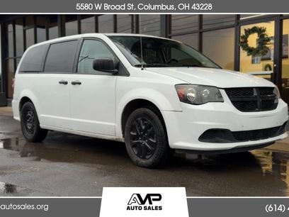 Used 2019 Dodge Grand Caravan SE w/ UConnect Hands-Free Group