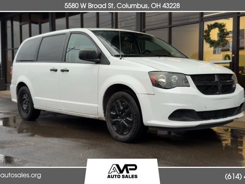 Used 2019 Dodge Grand Caravan SE w/ UConnect Hands-Free Group image 1