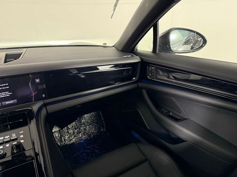 New 2025 Porsche Panamera image 22