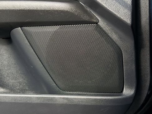 Used 2020 Ford Fusion SE FWD image 30