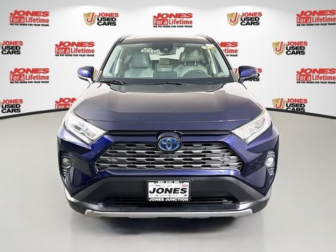 Used 2019 Toyota RAV4 Limited w/ Carpet Mat Package AWD/4WD image 12