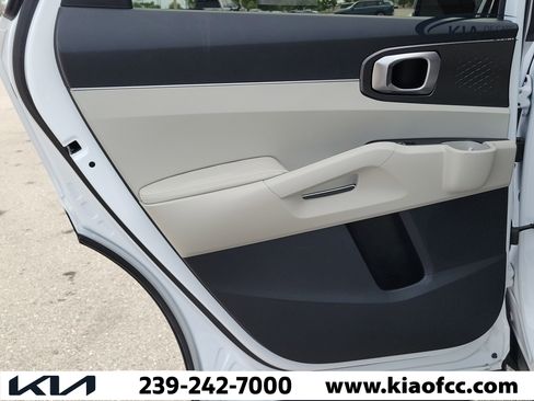 Used 2025 Kia Sorento S w/ Panoramic Sunroof Package FWD image 14