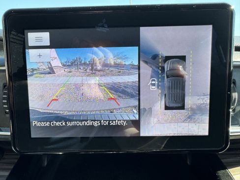 Used 2022 Ford Explorer Limited image 24