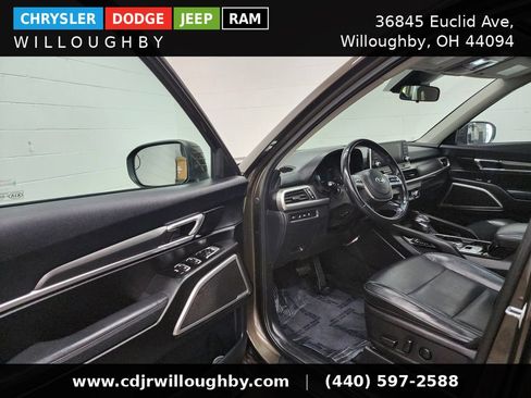 Used 2020 Kia Telluride S AWD/4WD image 13