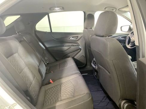 Used 2019 Chevrolet Equinox LT w/ Driver Convenience Package image 31