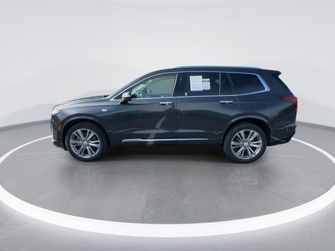 Used 2023 Cadillac XT6 Premium Luxury w/ Technology Package image 5