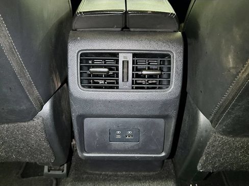 Used 2021 Nissan Rogue SV w/ Premium Package FWD image 22