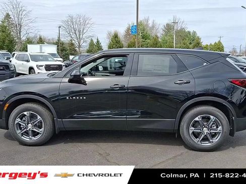 New 2025 Chevrolet Blazer LT image 5