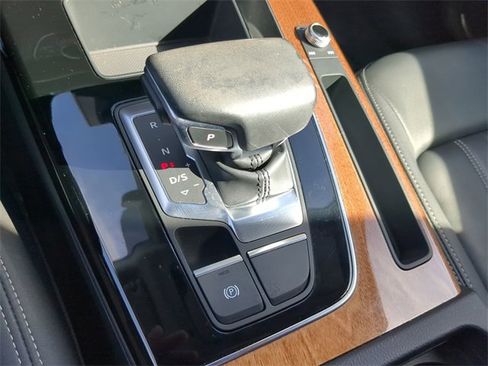 Used 2023 Audi Q5 2.0T Premium w/ Convenience Package image 26