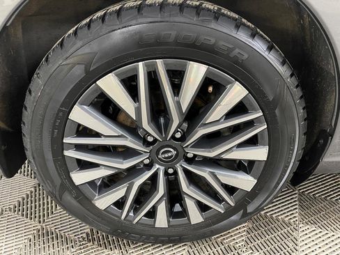 Used 2024 Nissan Altima 2.5 SV image 13