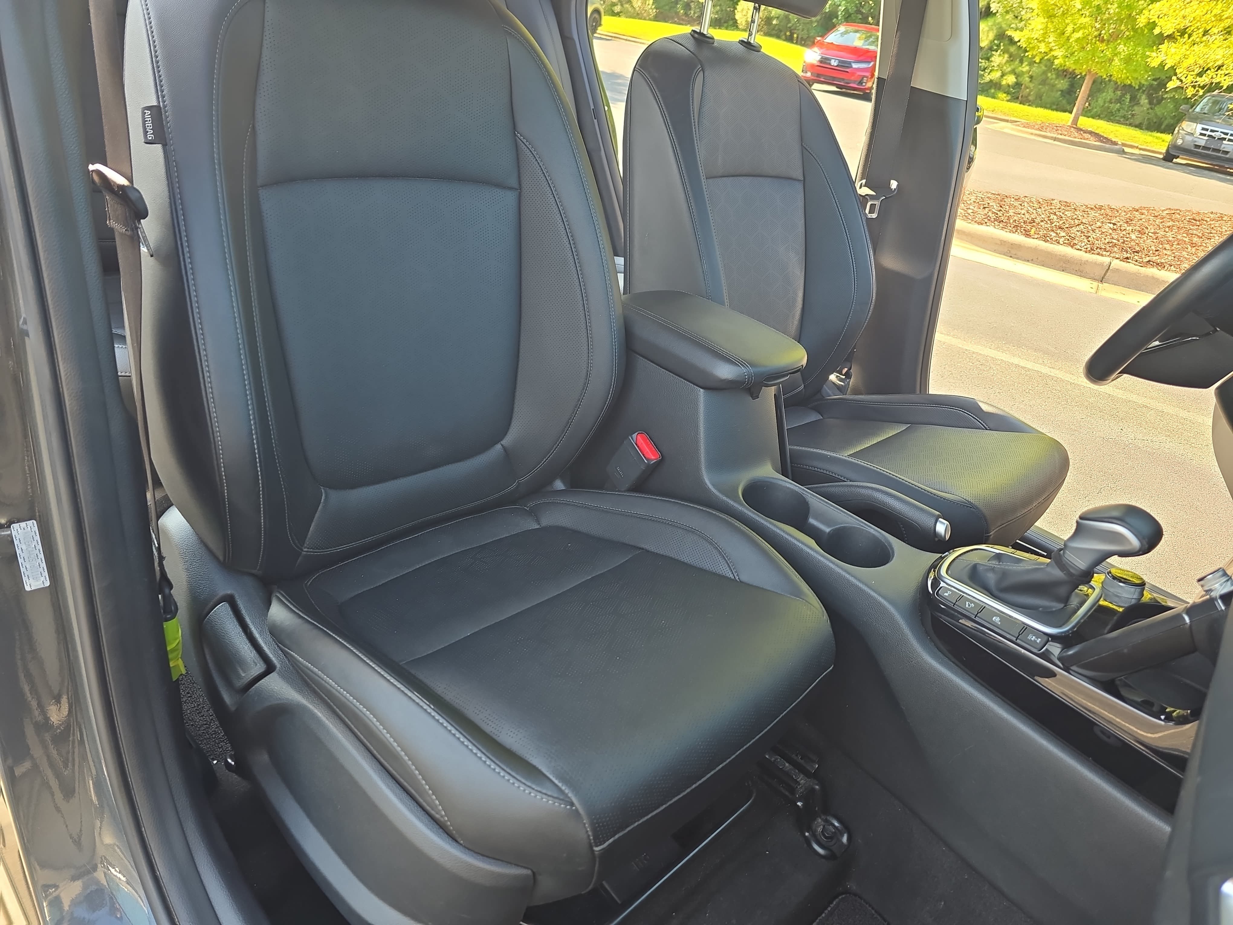 Used 2025 Kia Seltos EX w/ EX Sunroof Package AWD/4WD image 10