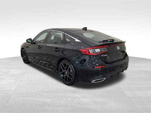 Used 2023 Honda Civic Sport Touring image 3