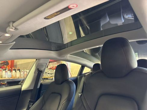 Used 2018 Tesla Model 3 Long Range image 24