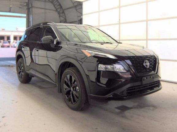 Used 2023 Nissan Rogue SV w/ SV Premium B Package AWD/4WD image 3