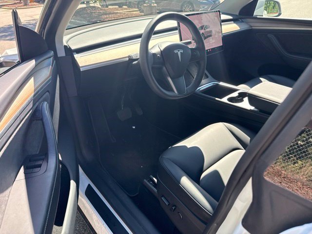Used 2023 Tesla Model Y Long Range AWD/4WD image 8