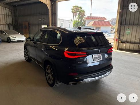 Used 2021 BMW X5 xDrive40i w/ Premium Package AWD/4WD image 4