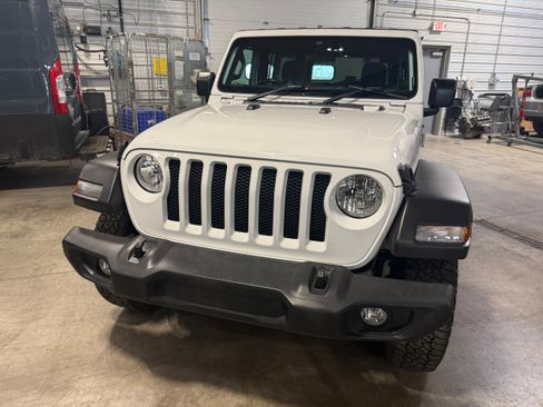 Used 2022 Jeep Wrangler Unlimited Sport w/ Cold Weather Group image 45