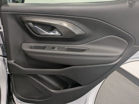 Used 2022 GMC Terrain SLE w/ Driver Convenience Package image 25