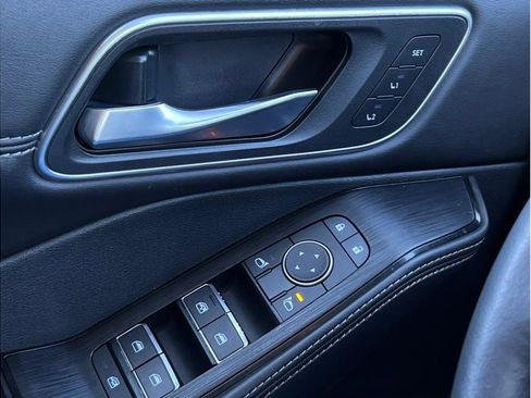 Used 2022 Nissan Rogue Platinum w/ Head-Up Display Package image 17