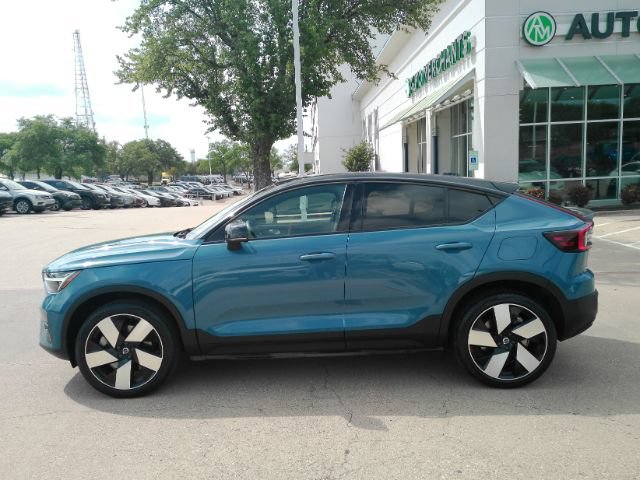 Used 2022 Volvo C40 P8 Recharge Ultimate AWD/4WD image 14