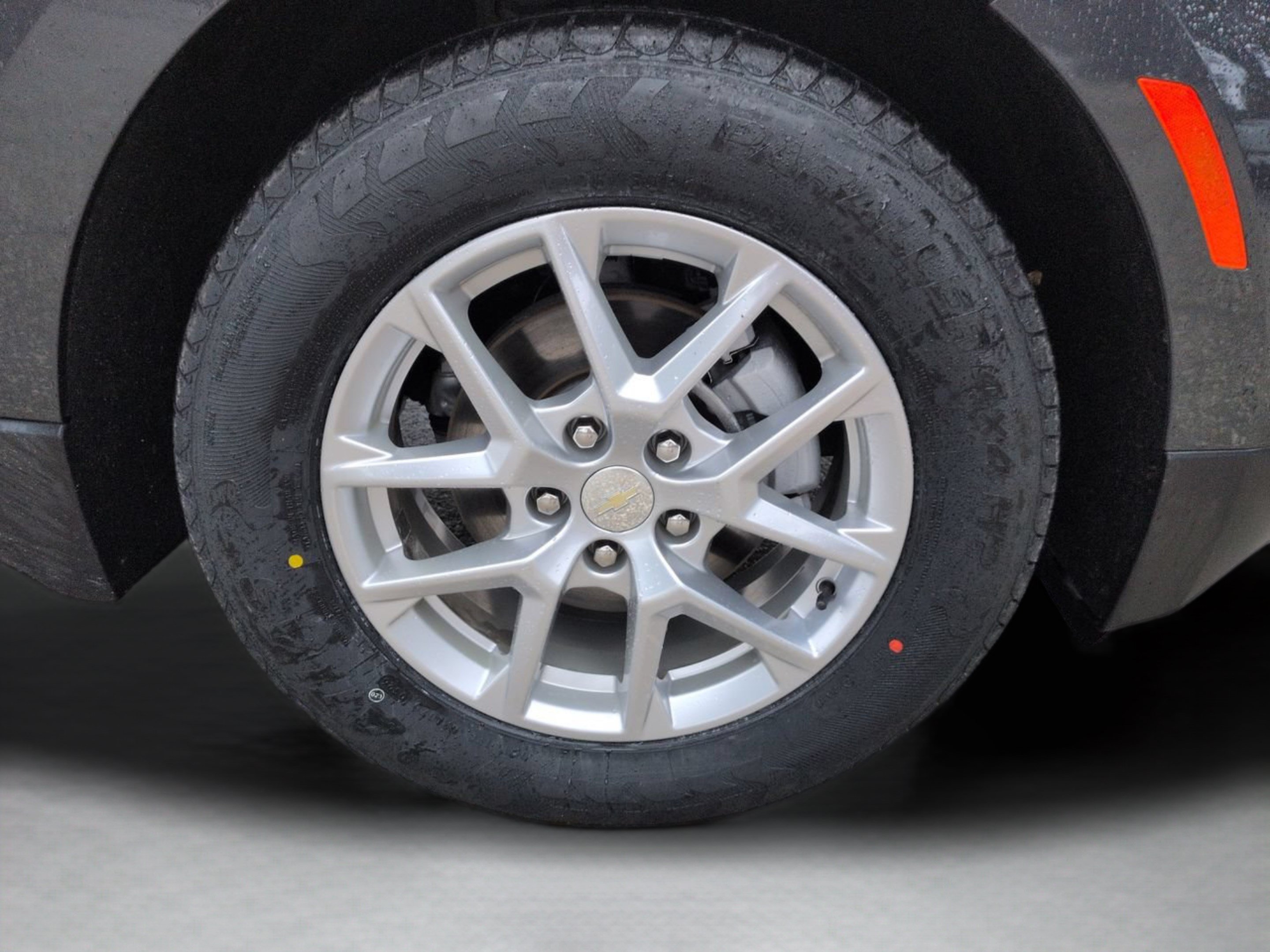 Used 2023 Chevrolet Equinox LT FWD image 13