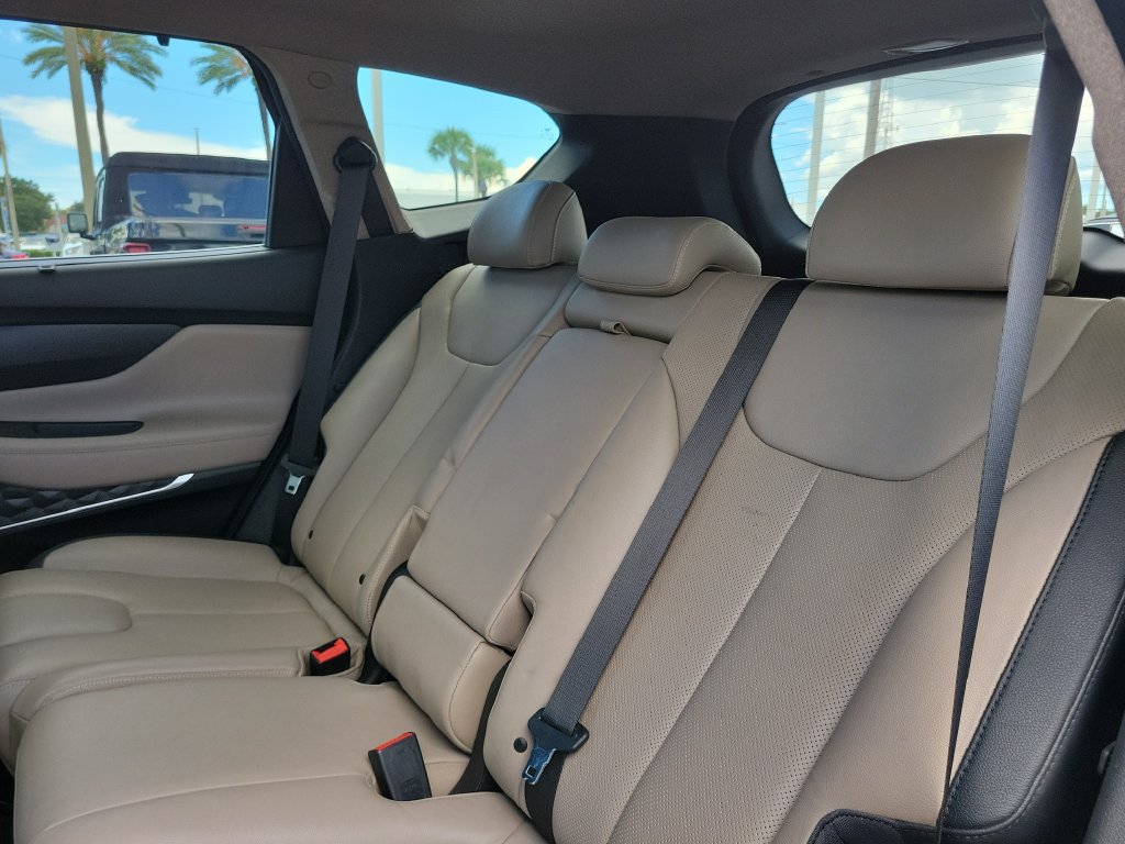 Used 2019 Hyundai Santa Fe FWD image 11