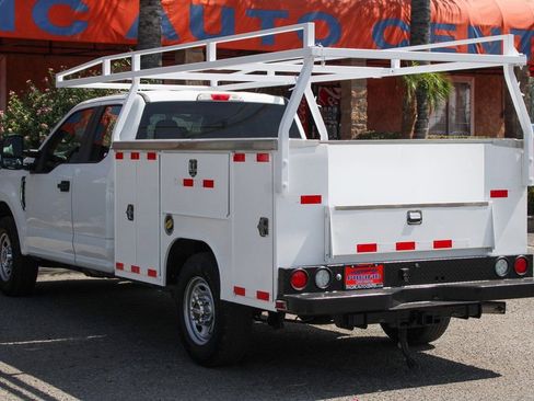 Used 2018 Ford F250 XL w/ Power Equipment Group image 6