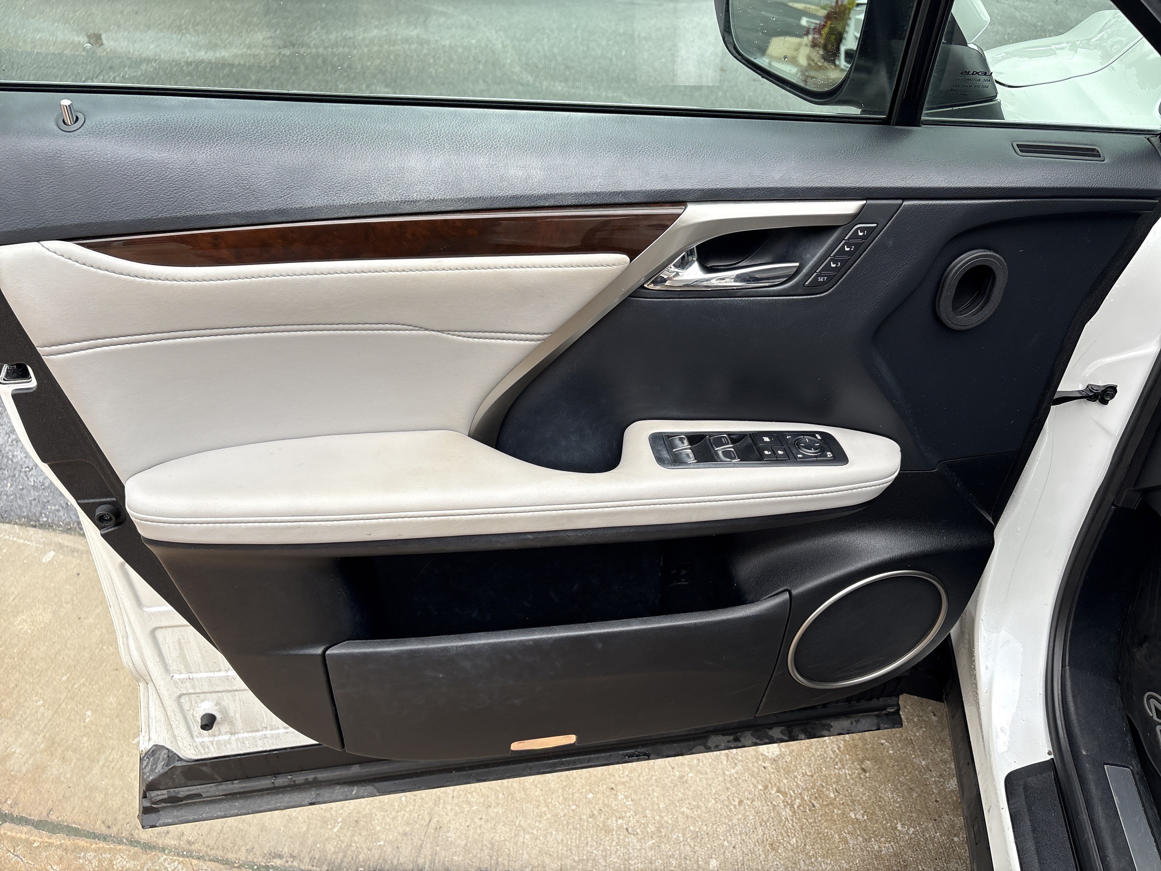 Used 2019 Lexus RX 350 AWD w/ Navigation Package image 14