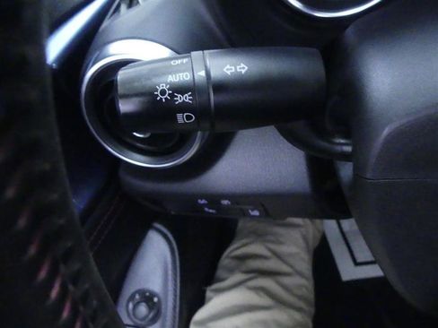 Used 2016 MAZDA MX-5 Miata Grand Touring image 18