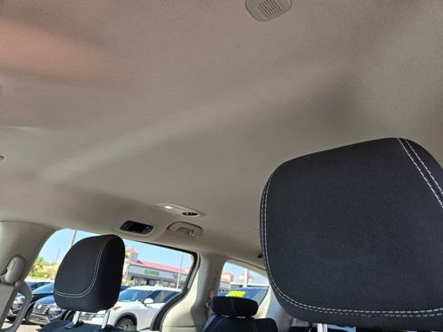 Used 2024 Chrysler Voyager LX FWD image 11