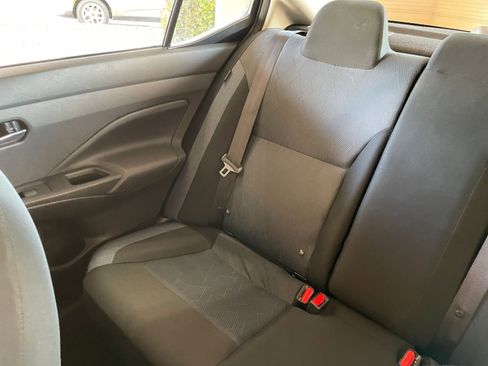 Used 2025 Nissan Versa SV image 37