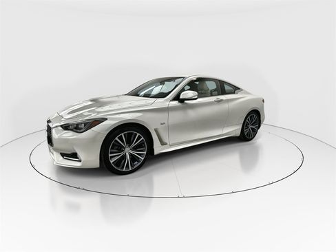 Used 2017 INFINITI Q60 w/ Cargo Package image 4