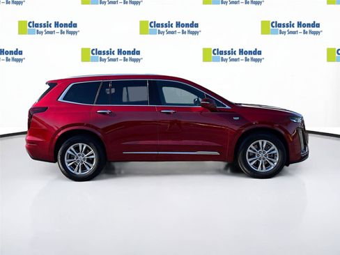 Used 2021 Cadillac XT6 Luxury image 9