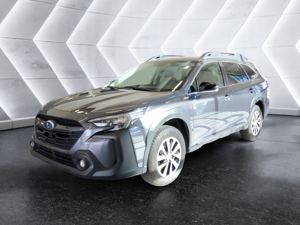 Used 2025 Subaru Outback Premium AWD/4WD image 3