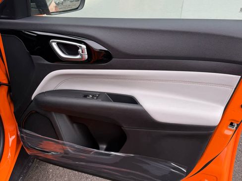 New 2026 Jeep Compass Limited image 10