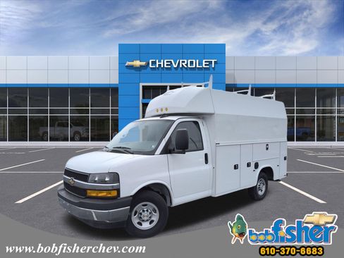 New 2025 Chevrolet Express 3500 w/ Power Convenience Package RWD image 1