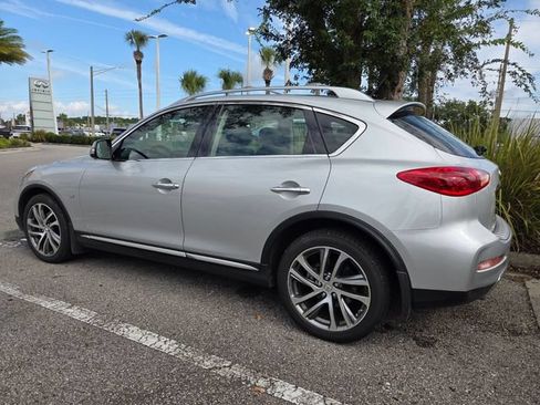 Used 2017 INFINITI QX50 2WD w/ Technology Package image 4