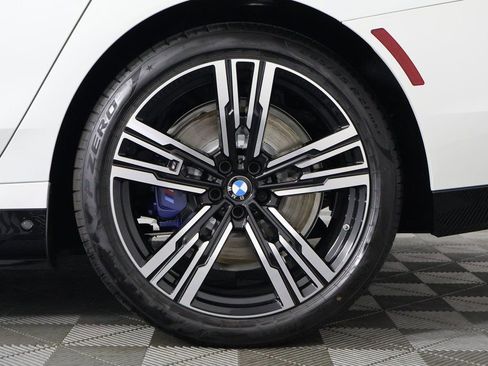 New 2026 BMW 750e xDrive w/ Executive Package image 11