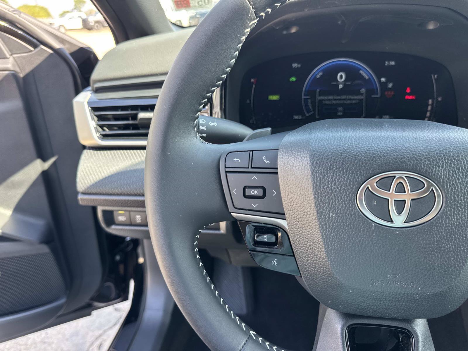 Used 2026 Toyota Camry SE w/ Convenience Package AWD/4WD image 22